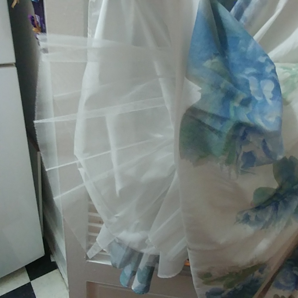 Calvin Klein Dress Size 6 - Picture 5 of 5